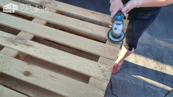 The Backyard Lounge/Party Terrace You Need for Your Summer Pallet Terraces & Pallet Patios The Backyard Lounge/Party Terrace You Need for Your Summer Pallet Terraces & Pallet Patios