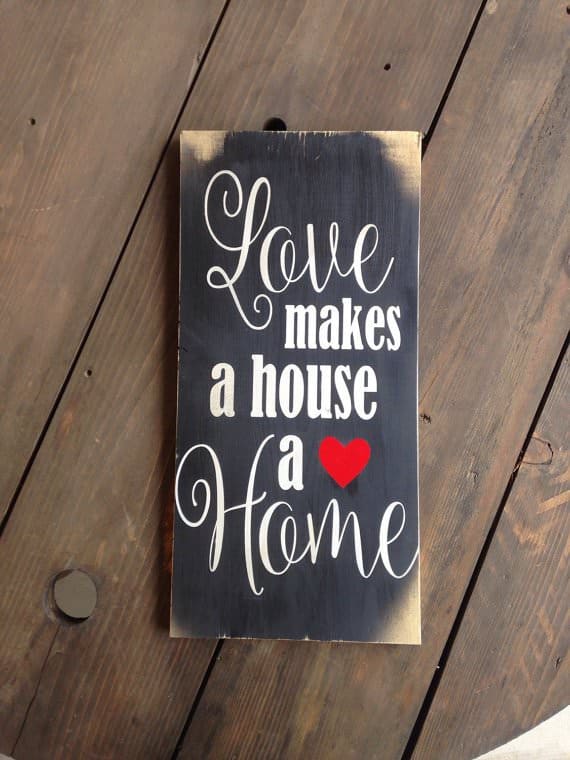 19 Brilliant Valentine’s Day Decorations Made out of Pallets Pallet Wall Decor & Pallet Painting 19 Brilliant Valentine’s Day Decorations Made out of Pallets Pallet Wall Decor & Pallet Painting