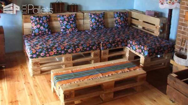 Can You Convert Your Pallet Lounge Into a Double Bed at Night ? Lounges & Garden Sets Pallet Sofas & Couches Can You Convert Your Pallet Lounge Into a Double Bed at Night ? Lounges & Garden Sets Pallet Sofas & Couches