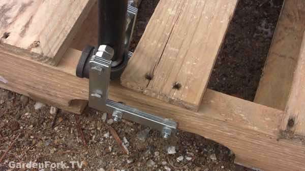 Diy: Pallet Pry Bar Video Pallet Floors & Decks Diy: Pallet Pry Bar Video Pallet Floors & Decks