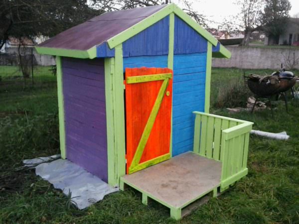 Cabane De Jardin Pour Enfants / Children Play House & Its Making of Pallet Sheds, Cabins, Huts & Playhouses Cabane De Jardin Pour Enfants / Children Play House & Its Making of Pallet Sheds, Cabins, Huts & Playhouses