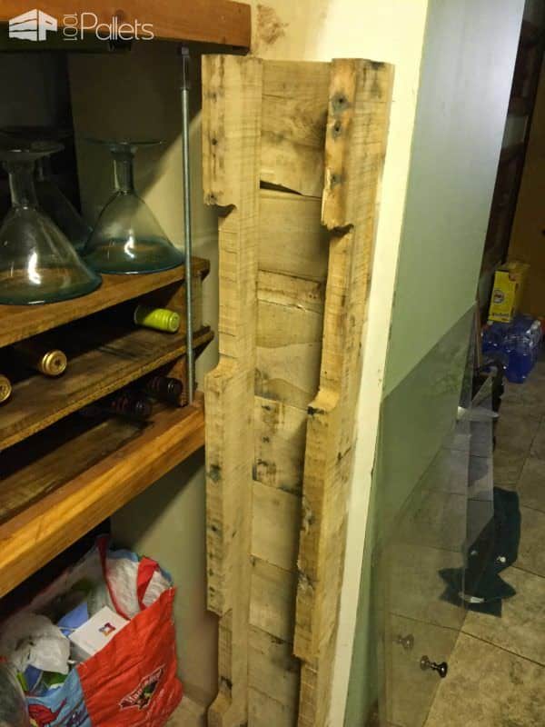 Can Dispenser Pallet Shelves & Pallet Coat Hangers Can Dispenser Pallet Shelves & Pallet Coat Hangers