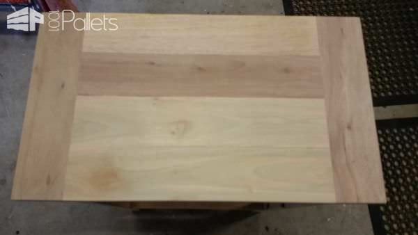 Entrance Hall Table from Single Pallet Pallet Desks & Pallet Tables Entrance Hall Table from Single Pallet Pallet Desks & Pallet Tables