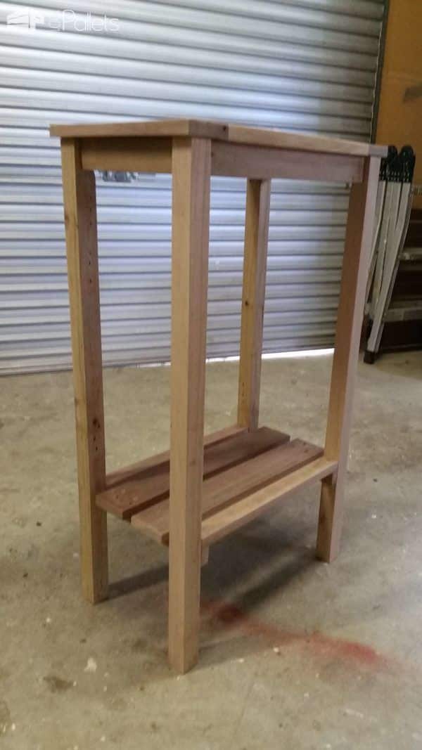 Entrance Hall Table from Single Pallet Pallet Desks & Pallet Tables Entrance Hall Table from Single Pallet Pallet Desks & Pallet Tables