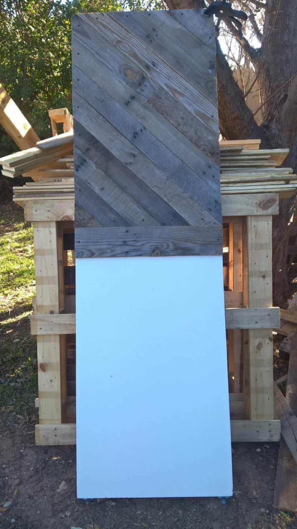 King Sized Pallet Headboard from an Old Door Pallet Beds, Pallet Headboards & Frames King Sized Pallet Headboard from an Old Door Pallet Beds, Pallet Headboards & Frames