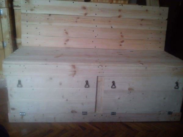 My Pallet Sofa out of 4 Pallets Pallet Sofas & Couches My Pallet Sofa out of 4 Pallets Pallet Sofas & Couches