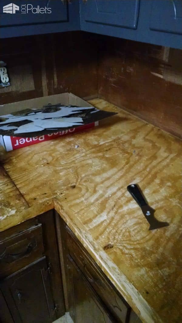 Pallet Countertops & Backsplash Pallet Desks & Pallet Tables Pallet Countertops & Backsplash Pallet Desks & Pallet Tables