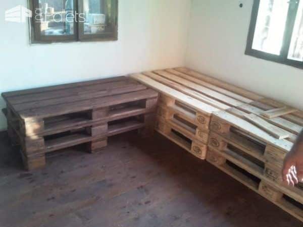 Pallet Sofa Pallet Sofas & Couches 