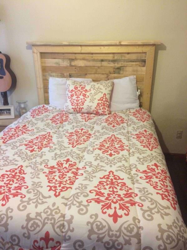Queen Sized Pallet Bed Headboard and How to Make It Pallet Beds, Pallet Headboards & Frames Queen Sized Pallet Bed Headboard and How to Make It Pallet Beds, Pallet Headboards & Frames