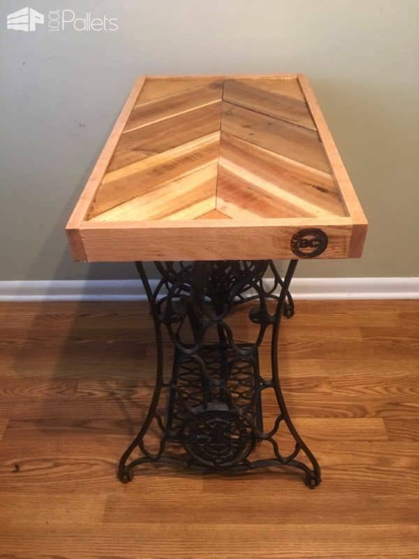 Reclaimed Pallet Epoxy Tabletop with Cast Iron Singer Base Pallet Desks & Pallet Tables Reclaimed Pallet Epoxy Tabletop with Cast Iron Singer Base Pallet Desks & Pallet Tables