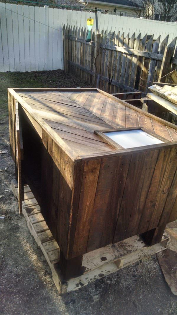 Rolling Center Island Pallet Desks & Pallet Tables 