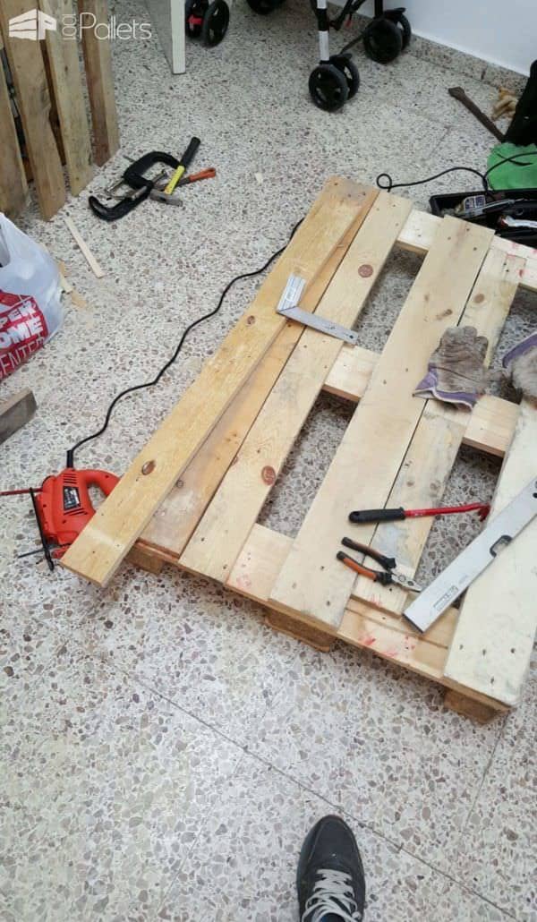 Workbench From Repurposed Euro Pallets Pallet Desks & Pallet Tables 