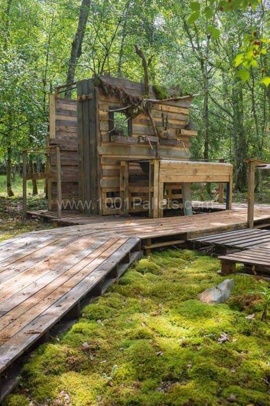 17 Rustic Bathroom Ideas You Can Make With Pallet Wood Pallet Shelves & Pallet Coat Hangers 17 Rustic Bathroom Ideas You Can Make With Pallet Wood Pallet Shelves & Pallet Coat Hangers