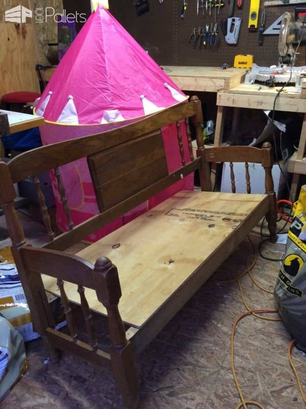 Garden Bench from a Recycled Headboard & Pallets Pallet Benches, Pallet Chairs & Stools Garden Bench from a Recycled Headboard & Pallets Pallet Benches, Pallet Chairs & Stools