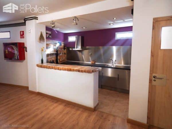 Kitchen Makeover with Stainless Steel and Recycled Pallets Pallet Bars Kitchen Makeover with Stainless Steel and Recycled Pallets Pallet Bars