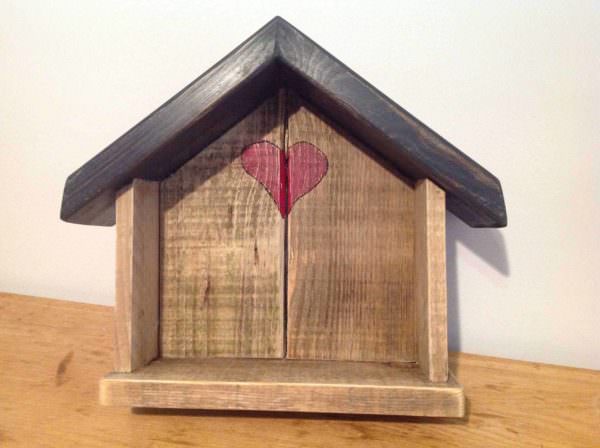 Little Love Shack Pallet Home Accessories Little Love Shack Pallet Home Accessories