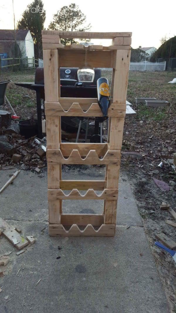 Pallet Alcohol Shelf / Wine Rack Pallet Shelves & Pallet Coat Hangers Pallet Alcohol Shelf / Wine Rack Pallet Shelves & Pallet Coat Hangers