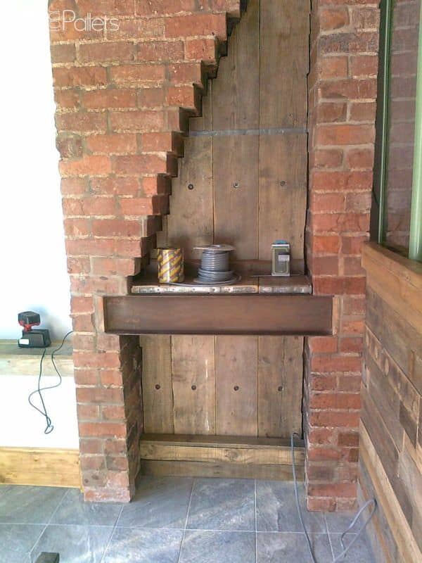 Shop Counter Clad With Pallet Wood Pallet Store, Bar & Restaurant Decorations Shop Counter Clad With Pallet Wood Pallet Store, Bar & Restaurant Decorations