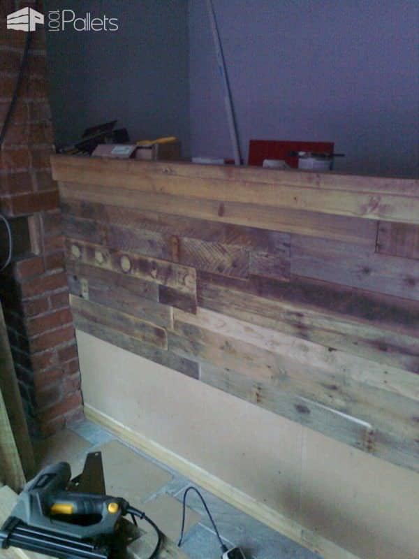 Shop Counter Clad With Pallet Wood Pallet Store, Bar & Restaurant Decorations Shop Counter Clad With Pallet Wood Pallet Store, Bar & Restaurant Decorations