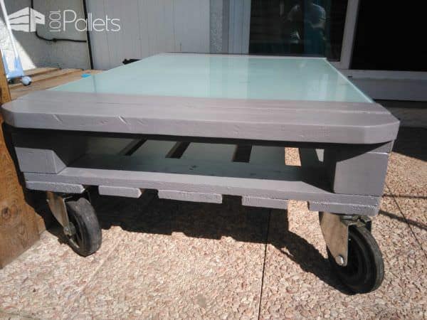 Table De Terrasse V2 / Terrace Table From 2 Pallets Pallet Coffee Tables Table De Terrasse V2 / Terrace Table From 2 Pallets Pallet Coffee Tables