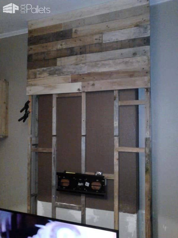 Wall from Pallet Wood / Mur En Bois De Palettes Pallet TV Stands & Racks Pallet Walls & Pallet Doors Wall from Pallet Wood / Mur En Bois De Palettes Pallet TV Stands & Racks Pallet Walls & Pallet Doors