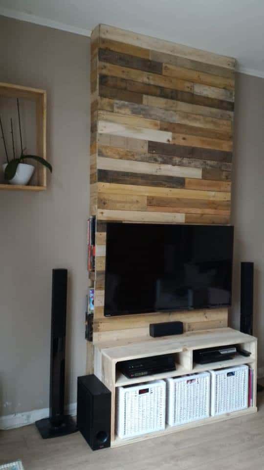 Wall from Pallet Wood / Mur En Bois De Palettes Pallet TV Stands & Racks Pallet Walls & Pallet Doors Wall from Pallet Wood / Mur En Bois De Palettes Pallet TV Stands & Racks Pallet Walls & Pallet Doors