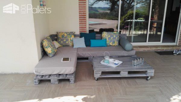 3 Pallets Lounge with Its Coffee Table / Canapé Avec Sa Table Basse Lounges & Garden Sets Pallet Sofas & Couches 3 Pallets Lounge with Its Coffee Table / Canapé Avec Sa Table Basse Lounges & Garden Sets Pallet Sofas & Couches