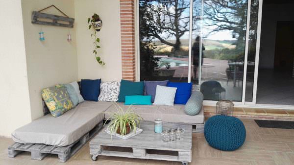 3 Pallets Lounge with Its Coffee Table / Canapé Avec Sa Table Basse Lounges & Garden Sets Pallet Sofas & Couches 3 Pallets Lounge with Its Coffee Table / Canapé Avec Sa Table Basse Lounges & Garden Sets Pallet Sofas & Couches