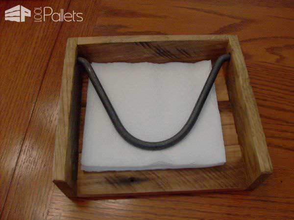 Bigger Isn’t Necessarily Better: Pallet Napkin Holder Pallet Home Décor Ideas Bigger Isn’t Necessarily Better: Pallet Napkin Holder Pallet Home Décor Ideas