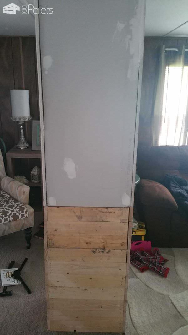 How I Made This Pillar out of Reclaimed Pallets & 1 Sheet of Drywall Pallet Wall Decor & Pallet Painting How I Made This Pillar out of Reclaimed Pallets & 1 Sheet of Drywall Pallet Wall Decor & Pallet Painting