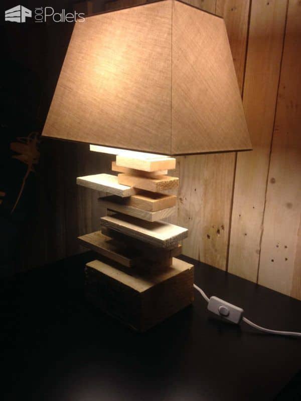 Lamp for a Side Table / Lampe De Chevet Pallet Lamps & Lights Lamp for a Side Table / Lampe De Chevet Pallet Lamps & Lights