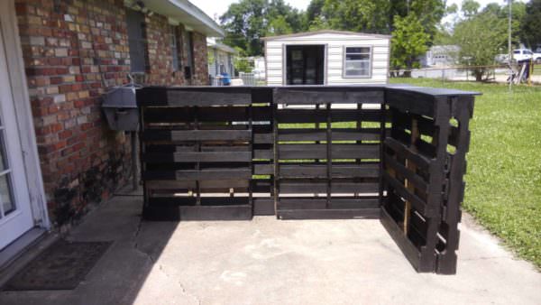 Outdoor Tiki Bar From 6 Recycled Pallets & Less than 50$ Pallet Bars Outdoor Tiki Bar From 6 Recycled Pallets & Less than 50$ Pallet Bars
