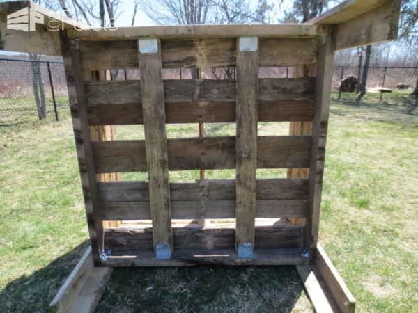 Pallet Planter to Avoid Backaches Pallet Planters & Compost Bins Pallet Planter to Avoid Backaches Pallet Planters & Compost Bins