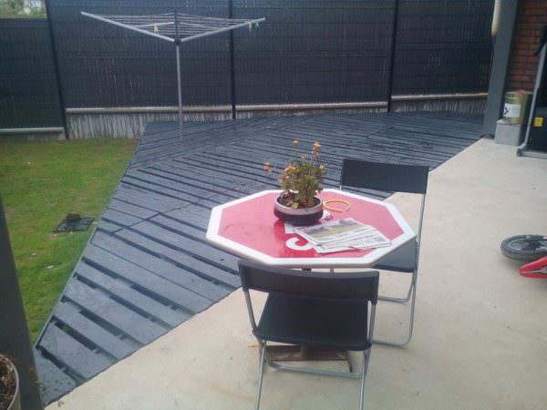 Quick Terrace Enlargement (8 Hours & 16 Pallets Later) Pallet Terraces & Pallet Patios Quick Terrace Enlargement (8 Hours & 16 Pallets Later) Pallet Terraces & Pallet Patios
