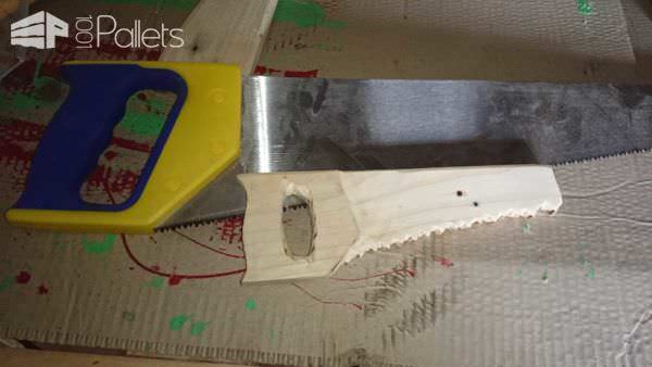 Toys from Pallets: Phone, Axe, Saw & Camera Fun Pallet Crafts for Kids Toys from Pallets: Phone, Axe, Saw & Camera Fun Pallet Crafts for Kids
