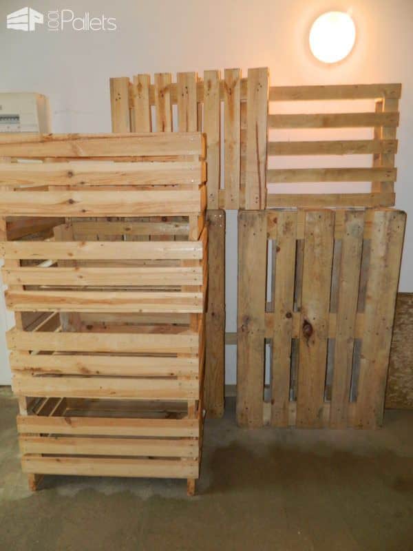 4 Kiwi Crates, 1 Pallet, Medium Wood, Glass Top And Voila My Garden Set Lounges & Garden Sets Pallet Sofas & Couches 4 Kiwi Crates, 1 Pallet, Medium Wood, Glass Top And Voila My Garden Set Lounges & Garden Sets Pallet Sofas & Couches