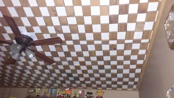 A Different Type of Ceiling Pallet Ceilings & Roofs A Different Type of Ceiling Pallet Ceilings & Roofs