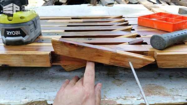 Coat, Clothing, Motorcycle Gear Rack Pallet Shelves & Pallet Coat Hangers Coat, Clothing, Motorcycle Gear Rack Pallet Shelves & Pallet Coat Hangers