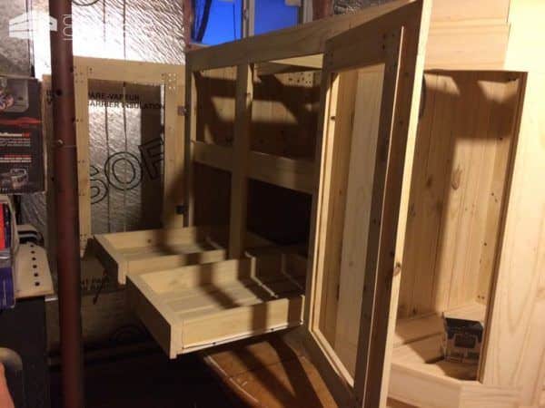 Handmade Kitchen Island Pallet Desks & Pallet Tables Handmade Kitchen Island Pallet Desks & Pallet Tables