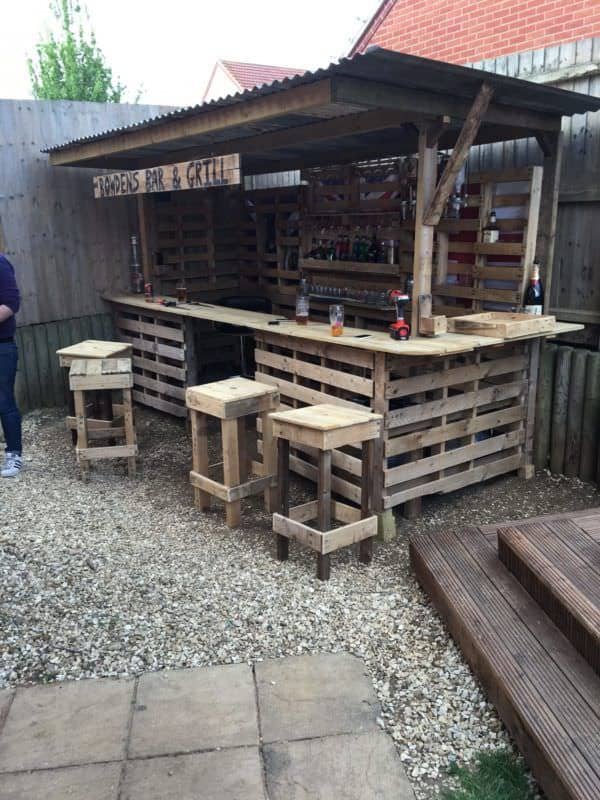 Making the Ultimate Garden Bar Using Pallets Pallet Bars Making the Ultimate Garden Bar Using Pallets Pallet Bars