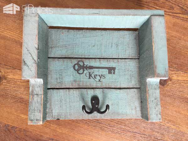 Rustic Pallet Key Holders Pallet Home Décor Ideas Pallet Walls & Pallet Doors Rustic Pallet Key Holders Pallet Home Décor Ideas Pallet Walls & Pallet Doors