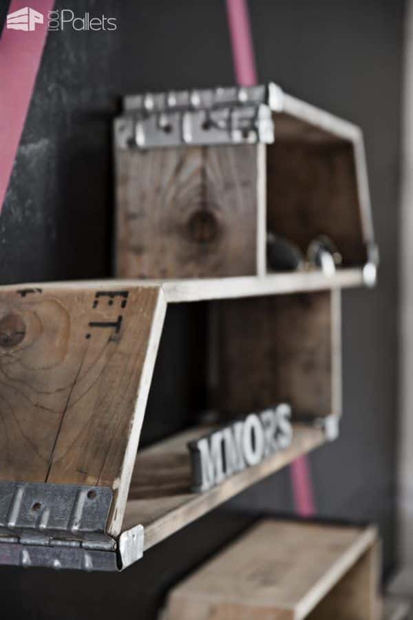Amarhylde – Racking System Made from Recycled Pallets Pallet Shelves & Pallet Coat Hangers Amarhylde – Racking System Made from Recycled Pallets Pallet Shelves & Pallet Coat Hangers