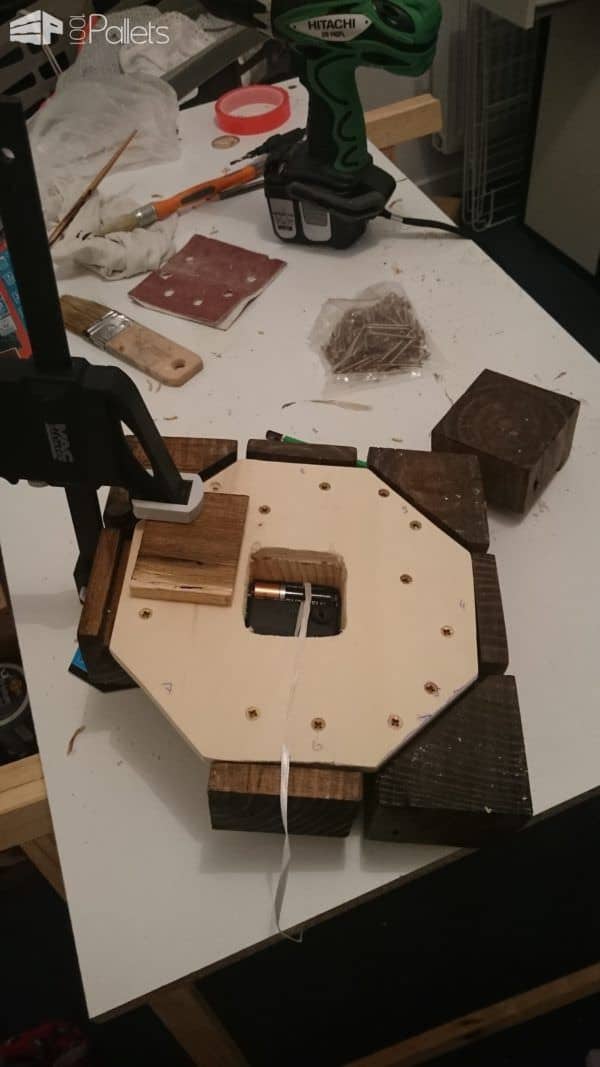 Clock from Pallet Blocks Pallet Clocks Clock from Pallet Blocks Pallet Clocks