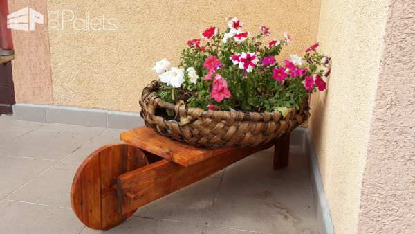 Mini Pallet Wheelbarrow Plant Stand Pallet Planters & Compost Bins Mini Pallet Wheelbarrow Plant Stand Pallet Planters & Compost Bins