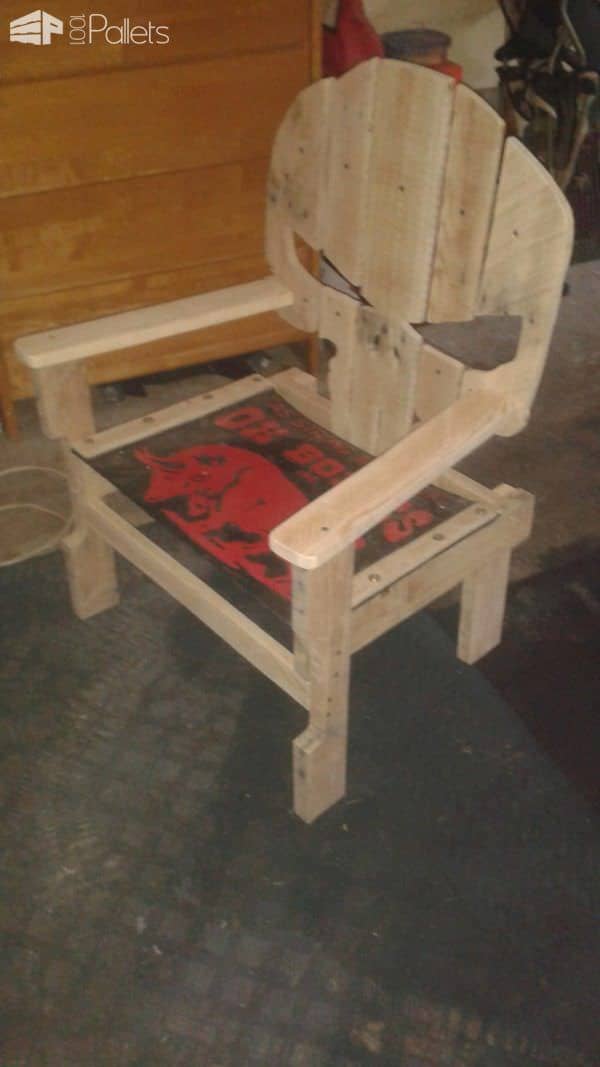 Pallet Garage Chair Pallet Benches, Pallet Chairs & Stools Pallet Garage Chair Pallet Benches, Pallet Chairs & Stools