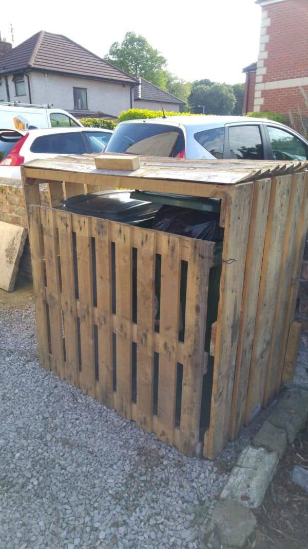 Pallet Garbage Bin Storage Shed Pallet Sheds, Cabins, Huts & Playhouses Pallet Garbage Bin Storage Shed Pallet Sheds, Cabins, Huts & Playhouses