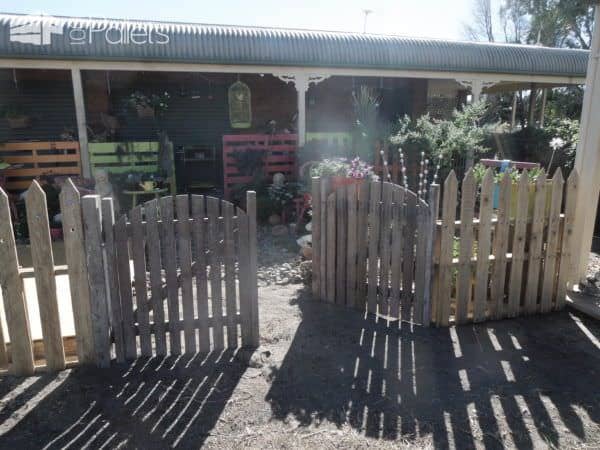 Private Pallet Garden Pallet Fences Pallet Terraces & Pallet Patios Private Pallet Garden Pallet Fences Pallet Terraces & Pallet Patios