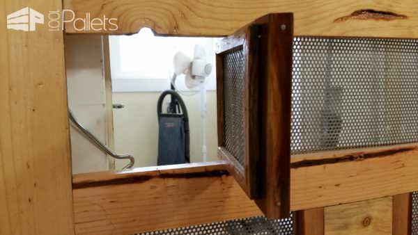 Screen Door out of Pallets Pallet Walls & Pallet Doors Screen Door out of Pallets Pallet Walls & Pallet Doors