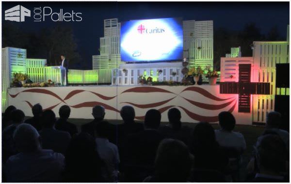 Cool Stage Setup Made From 75 Pallets Other Pallet Projects Pallet Projects Cool Stage Setup Made From 75 Pallets Other Pallet Projects Pallet Projects