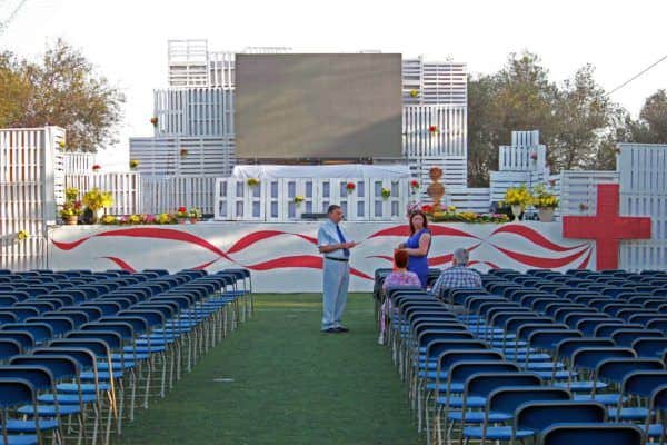 Cool Stage Setup Made From 75 Pallets Other Pallet Projects Pallet Projects Cool Stage Setup Made From 75 Pallets Other Pallet Projects Pallet Projects